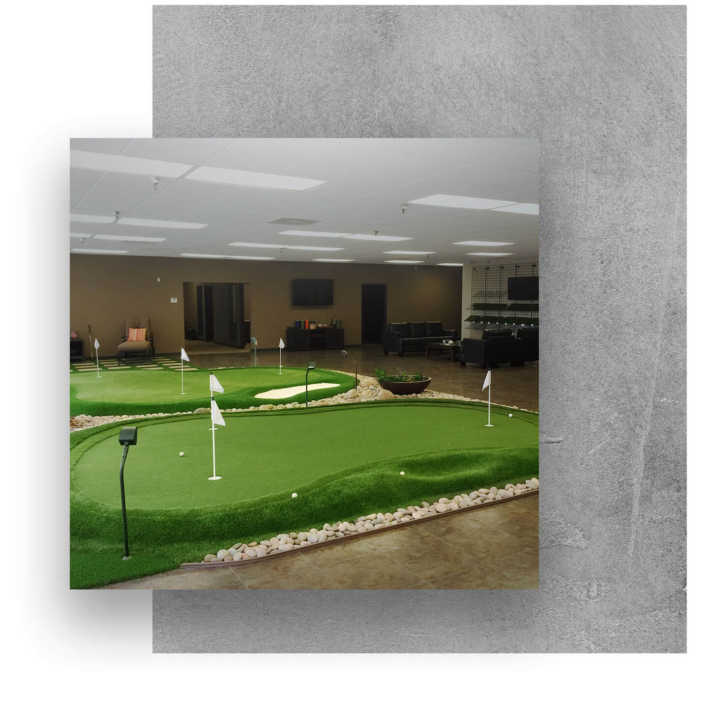 Showroom_Golf_Popout_02L Artificial grass putting green indoors
